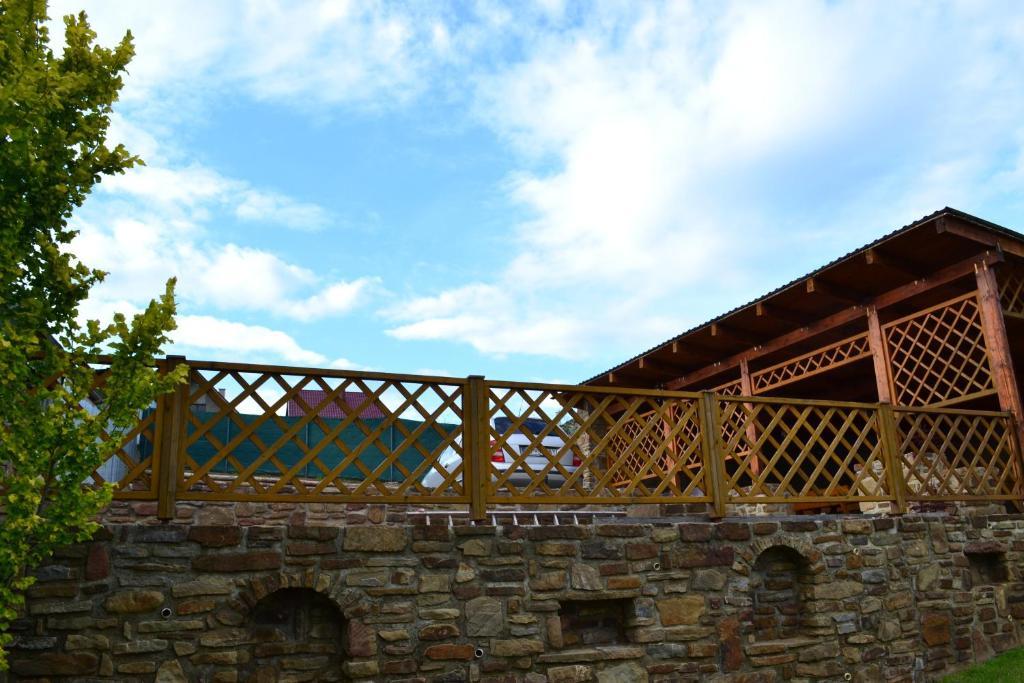 Privat Julia Hotel Vrbov Exterior photo
